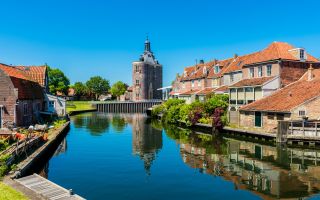 Kanal in Enkhuizen in den Niederlanden