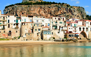 Cefalu auf Sizilien - ©Letizia/stock.adobe.com
