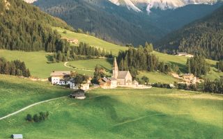 Entdecken Sie die schönsten Dörfer Südtirols - (c) Fokke Baarssen/stock.adobe.com