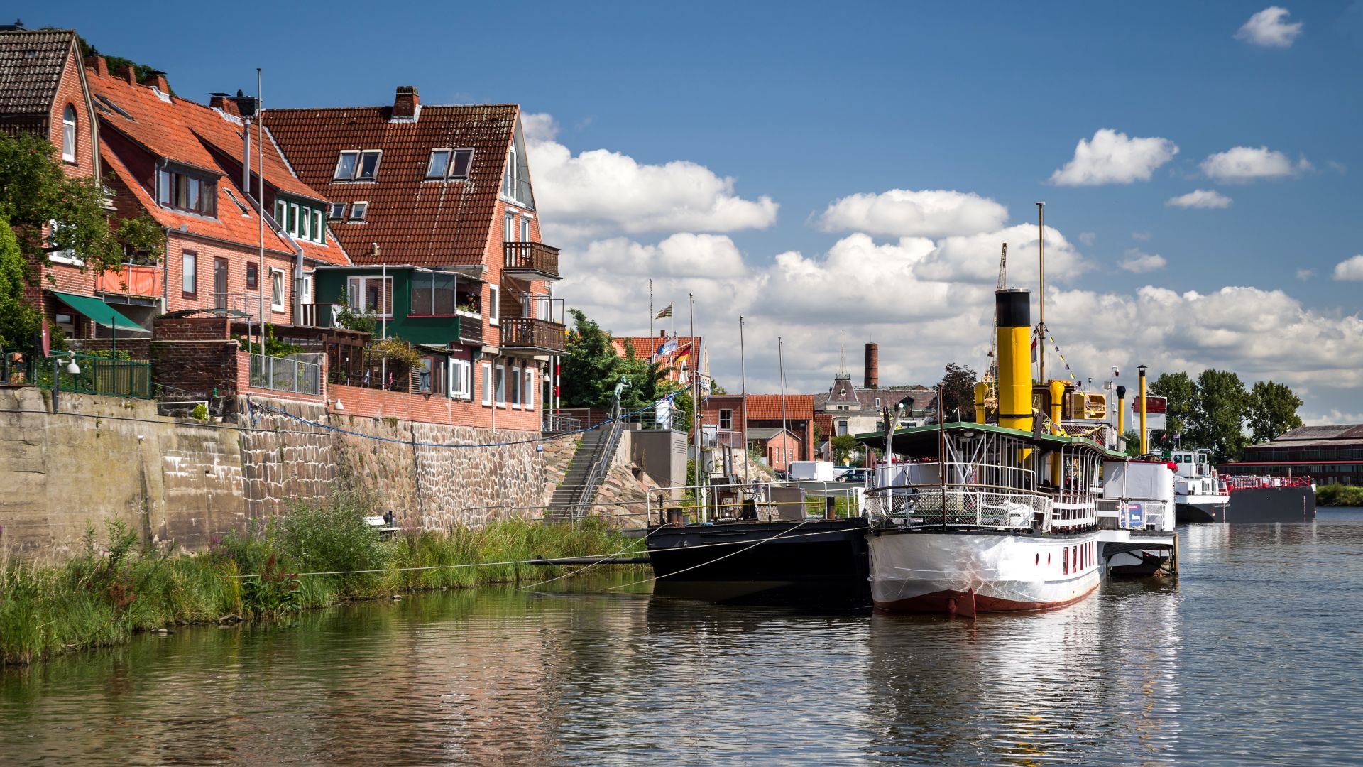 Lauenburg Schiffsanleger Elbe