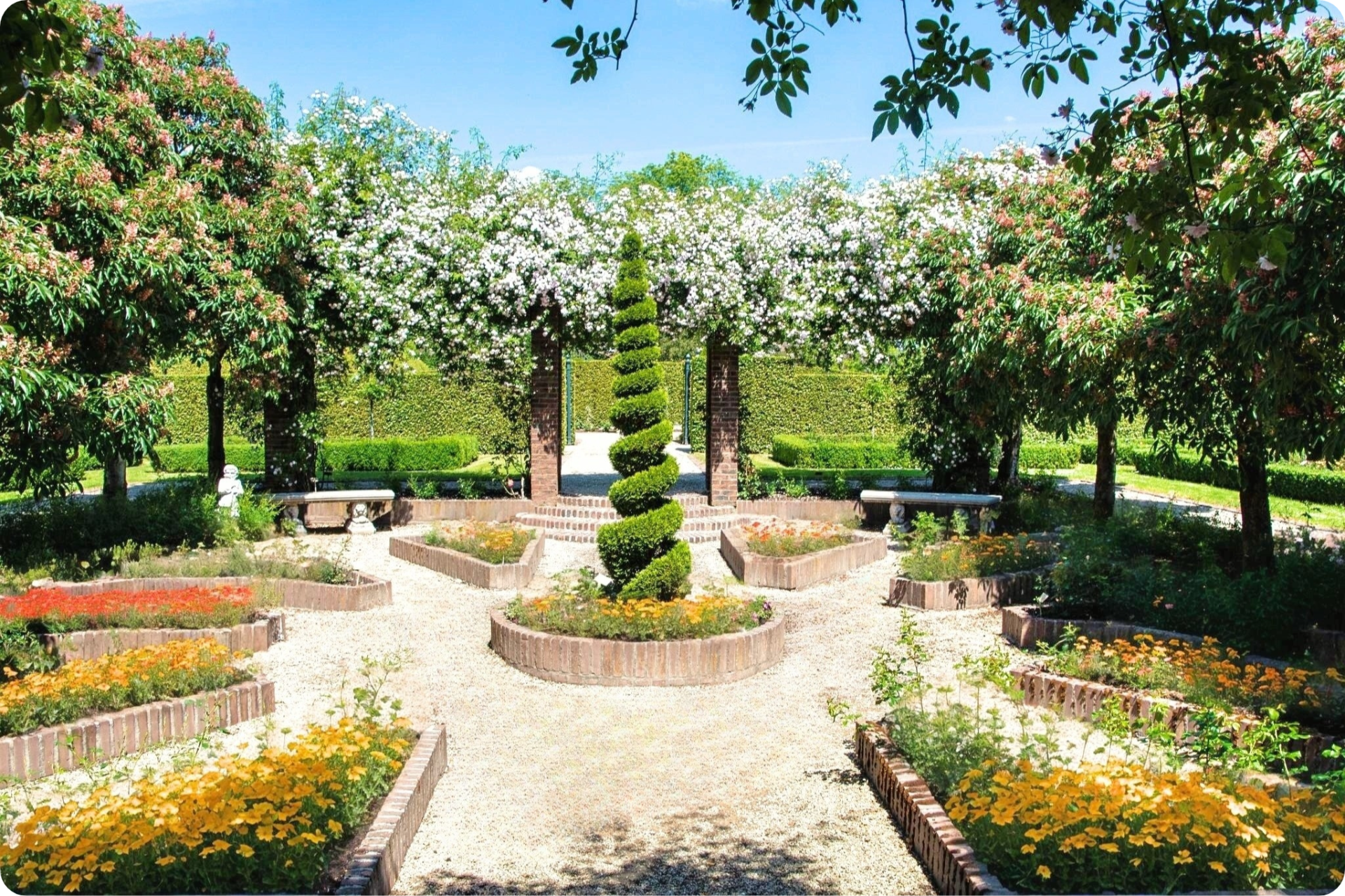 Arcen Schlosspark in Limburg