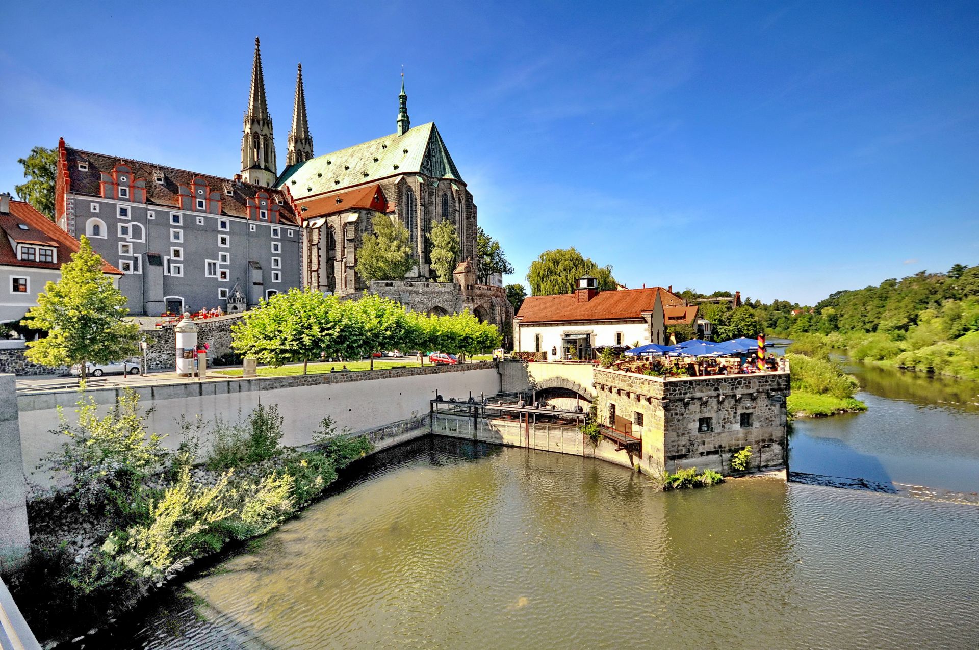 Das Waidhaus und die Kirche St. Peter und Paul in Görlitz 