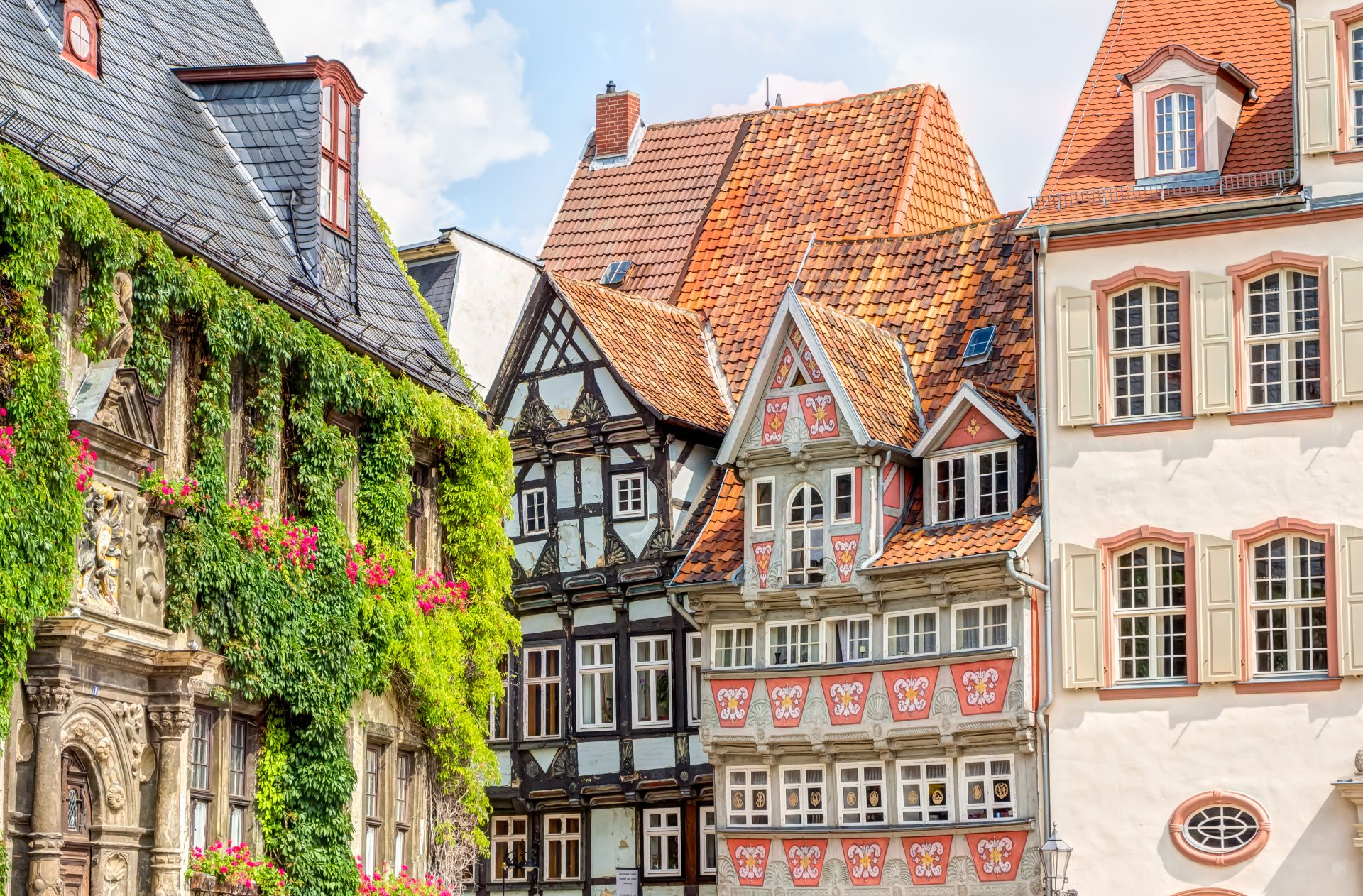 Traditionelle Fachwerkhäuser in der Welterbestadt Quedlinburg im Harz 