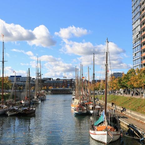 Germaniahafen und Kay-City in Kiel Germaniahafen und Kay-City in Kiel