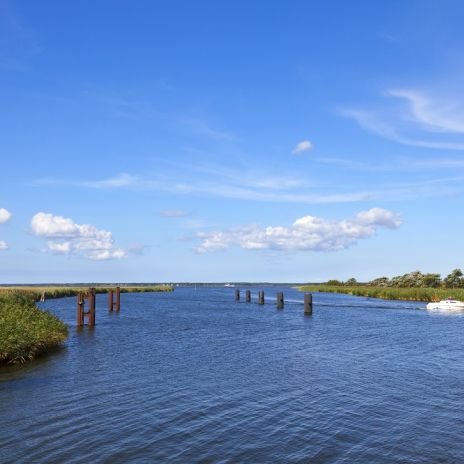 Bodstedter Bodden bei Bresewitz nahe Fuhlendorf Bodstedter Bodden bei Bresewitz nahe Fuhlendorf