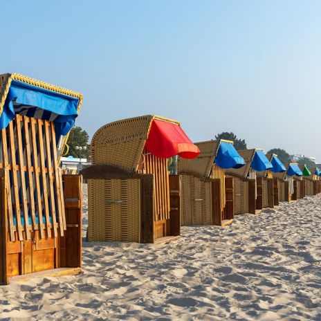 Strandkörbe am Ostseestrand in Grömitz Strandkörbe am Ostseestrand in Grömitz