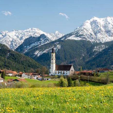 Pfronten im Allgäu im Frühling Pfronten im Allgäu im Frühling