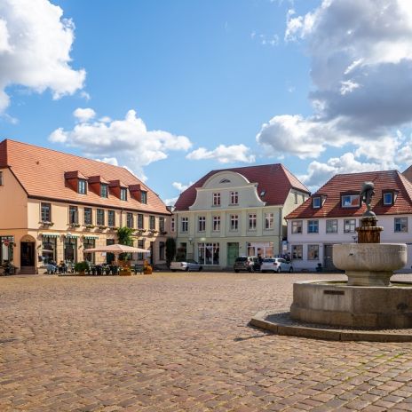 Marktplatz von Teterow Marktplatz von Teterow