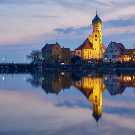 Hafen von Wasserburg am Abend