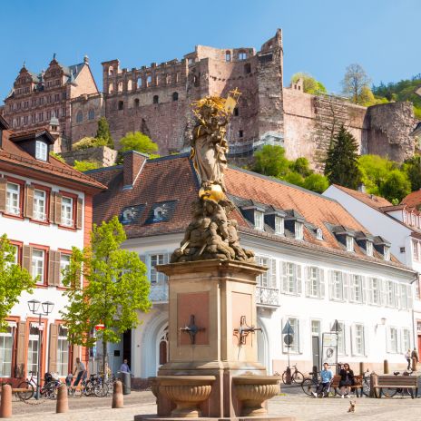 Madonnastatue in Heidelberg Madonnastatue in Heidelberg
