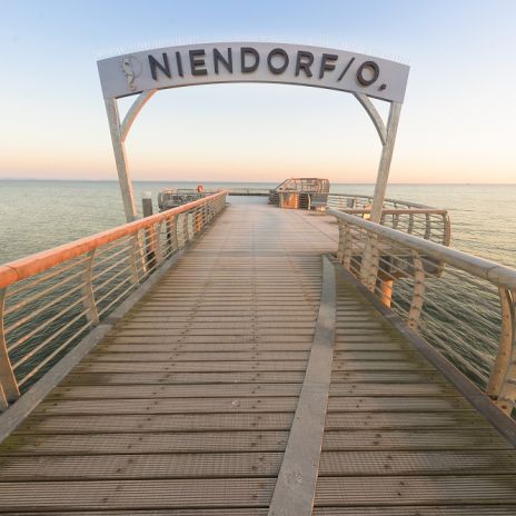 Seebrücke Niendorf in der Lübecker Bucht