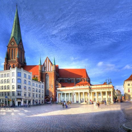 Marktplatz und Dom von Schwerin Marktplatz und Dom von Schwerin