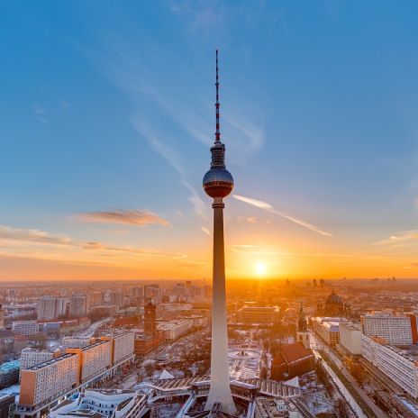 Sonnenuntergang am Fernsehturm in Berlin