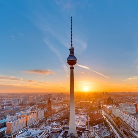 Sonnenuntergang am Fernsehturm in Berlin Sonnenuntergang am Fernsehturm in Berlin