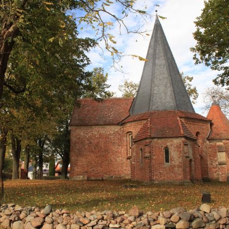 Oktogonkirche bei Ludorf nahe Röbel