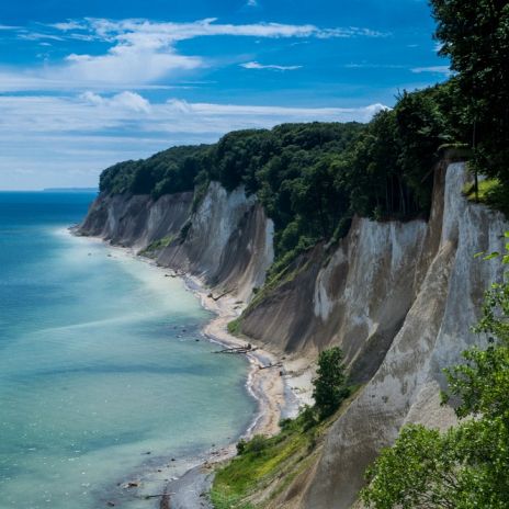 Naturstrand bei den Kreidefelsen auf Jasmund Naturstrand bei den Kreidefelsen auf Jasmund
