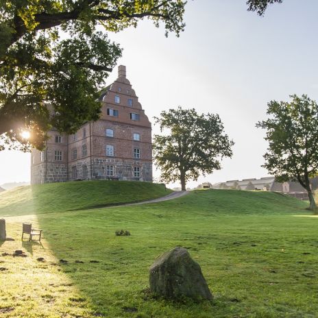Schloss Ulrichshusen in der Mecklenburgischen Schweiz Schloss Ulrichshusen in der Mecklenburgischen Schweiz